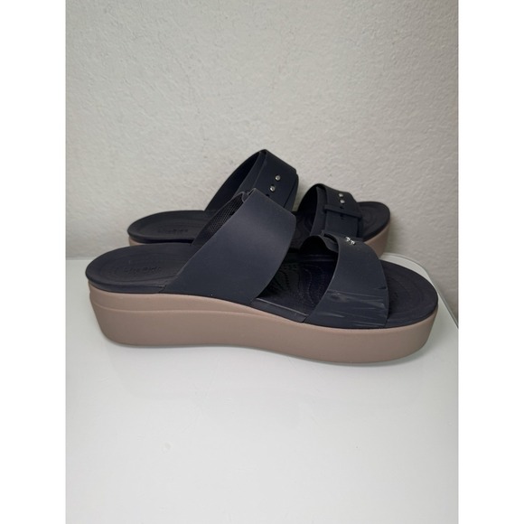 Crocs Brooklyn Buckle Wedge Platform Sandal Deep Navy Tan Women's 9  (scuffs) - Picture 11 of 16